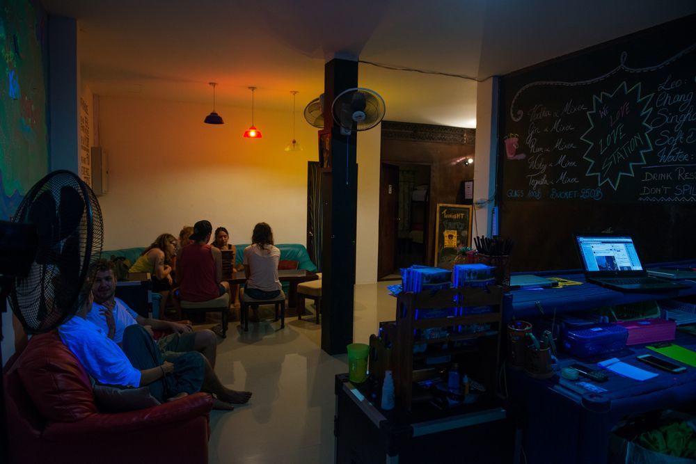 Love Station Hostel Bantaj Kültér fotó
