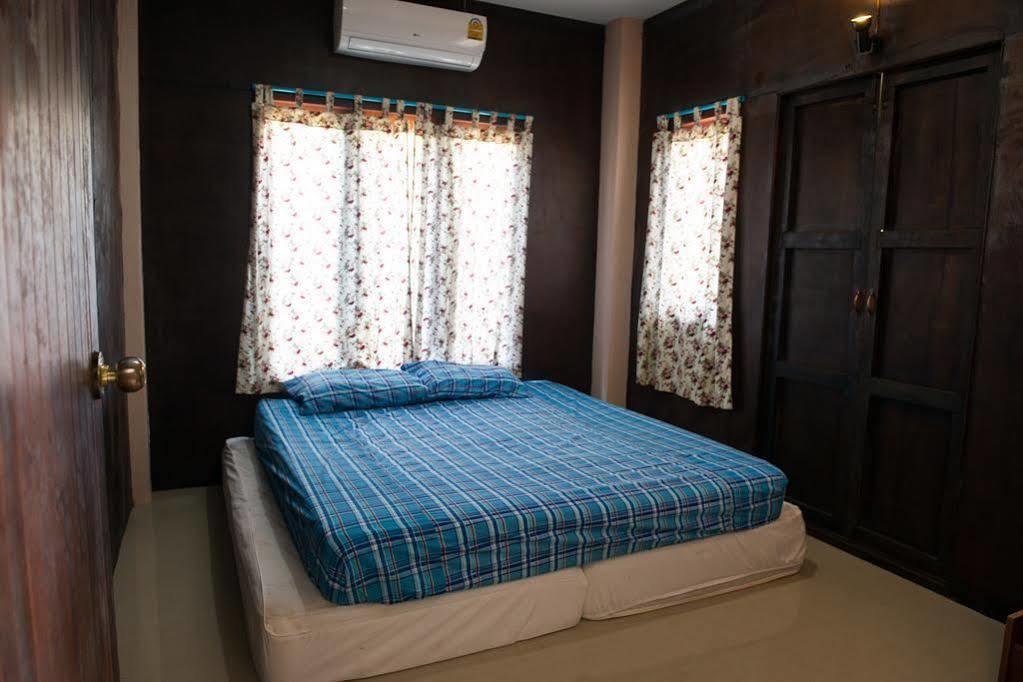 Love Station Hostel Bantaj Kültér fotó