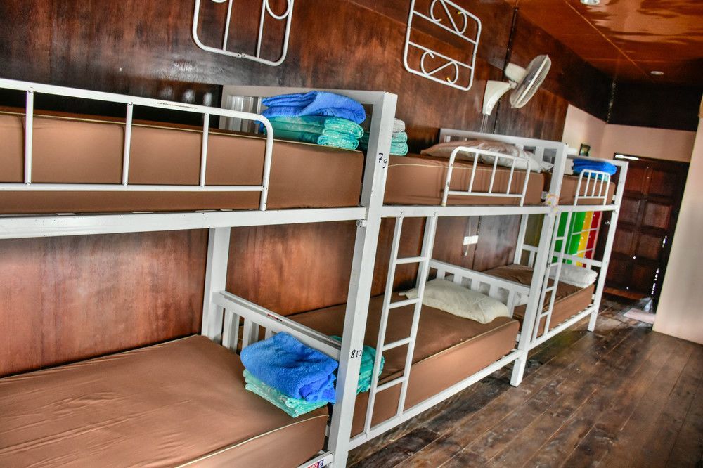 Love Station Hostel Bantaj Kültér fotó
