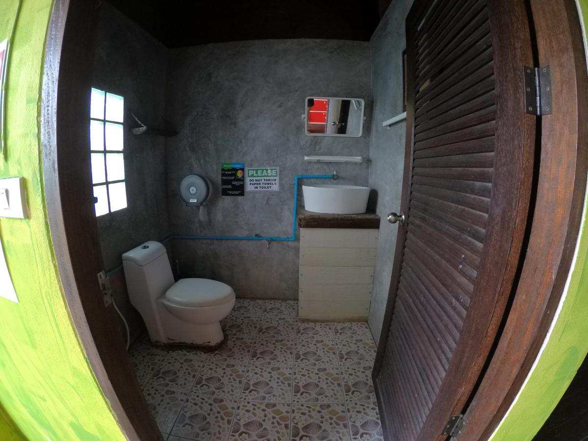 Love Station Hostel Bantaj Kültér fotó