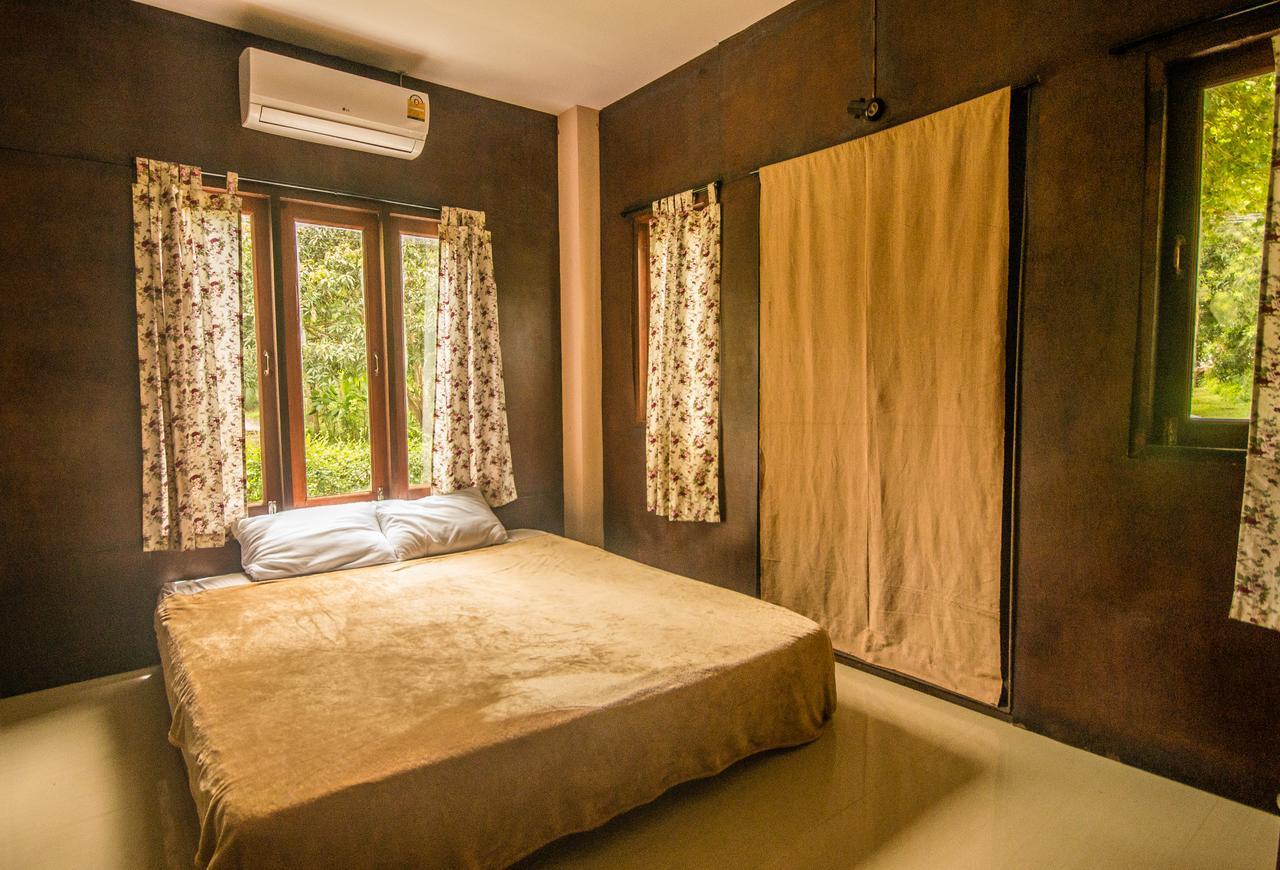 Love Station Hostel Bantaj Kültér fotó