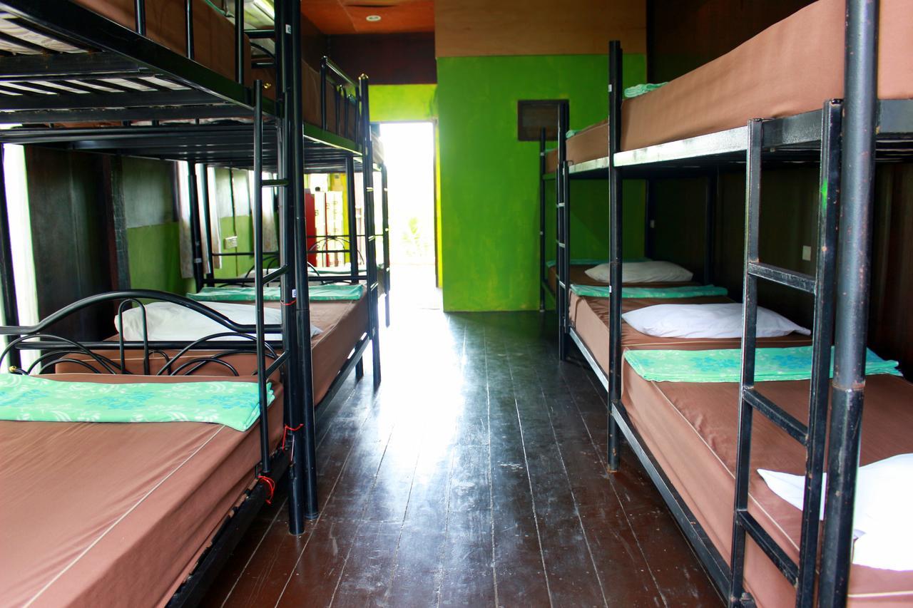 Love Station Hostel Bantaj Kültér fotó