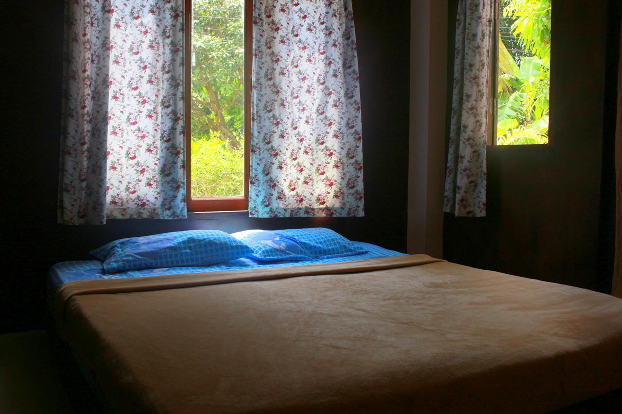 Love Station Hostel Bantaj Kültér fotó