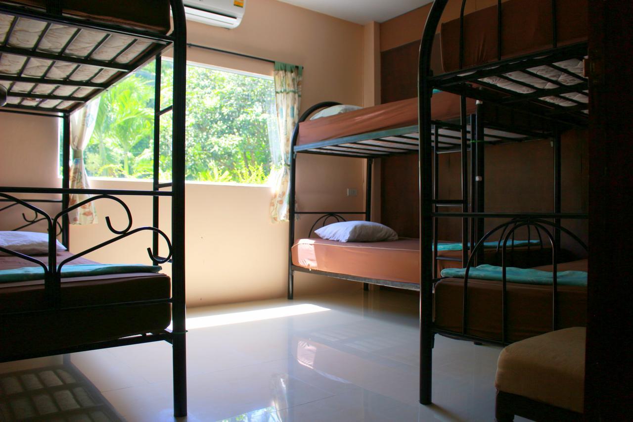 Love Station Hostel Bantaj Kültér fotó