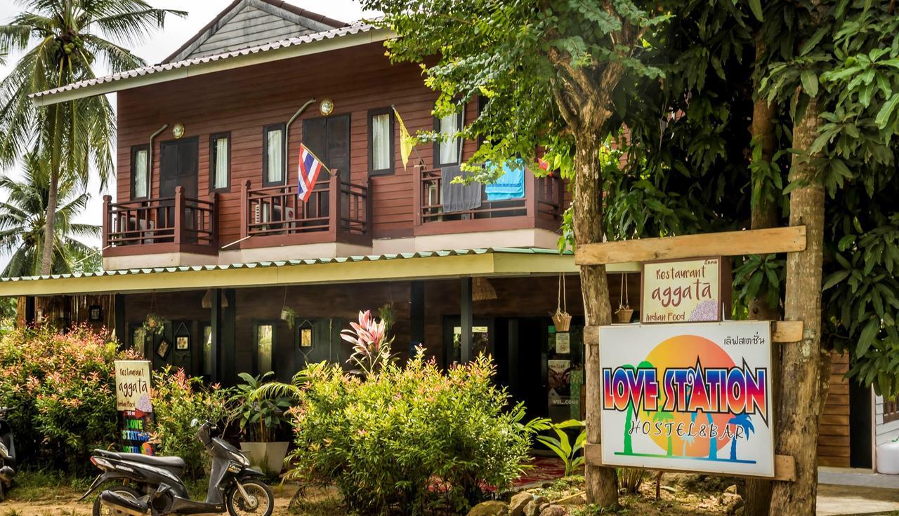 Love Station Hostel Bantaj Kültér fotó
